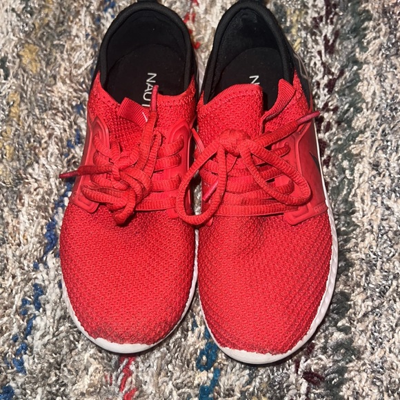 Kids size 1 shoes - Picture 3 of 3